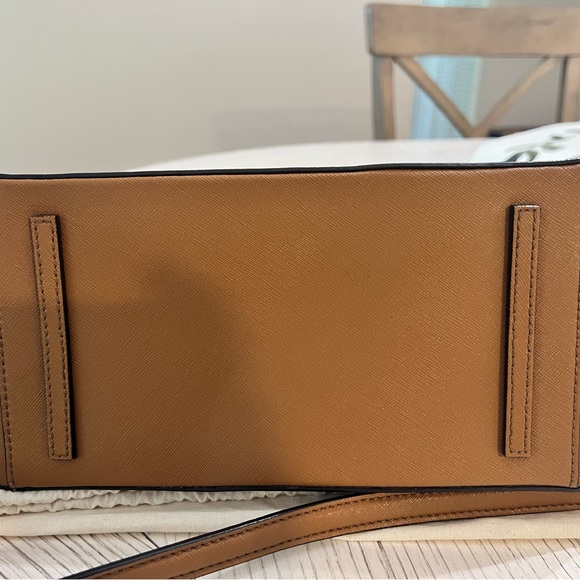 Tory Burch Robinson Purse - Picture 3 of 4